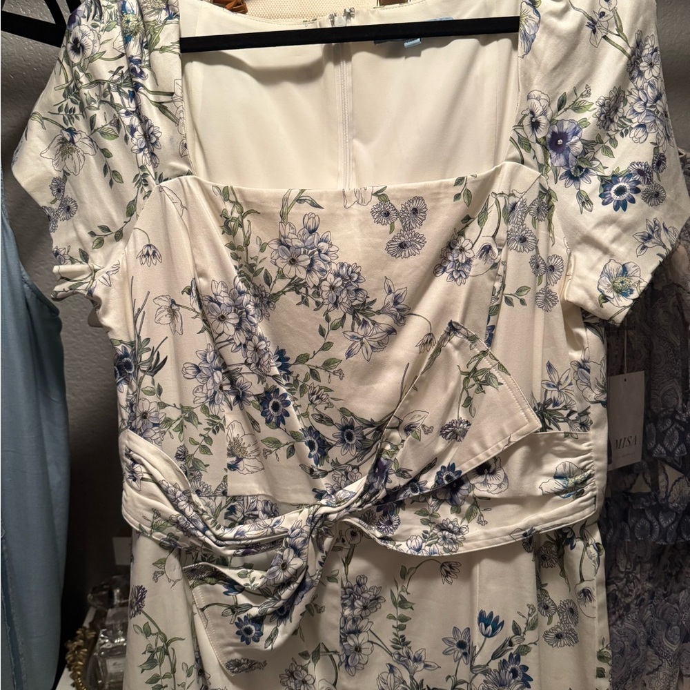 ANTONIO MELANI Cream Dress with Floral Accents